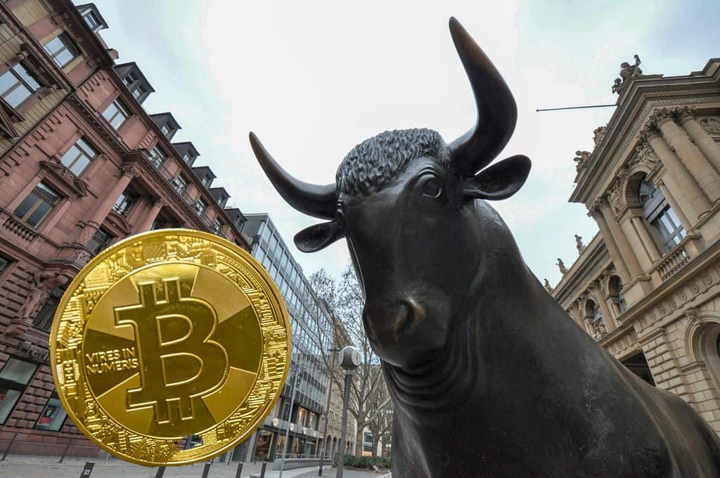 Masses of investors buy Bitcoin during China crash